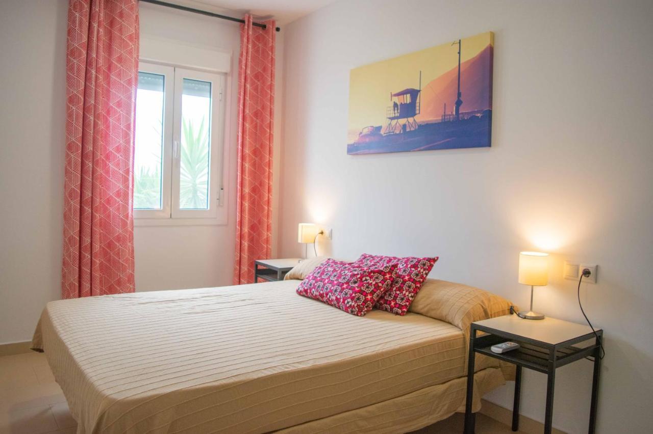 Noria Is A Comfortable Apartment With Patio And Large Terrace In Conil Conil De La Frontera Extérieur photo